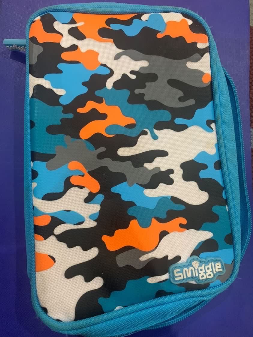 Smiggles Stationary Pouch