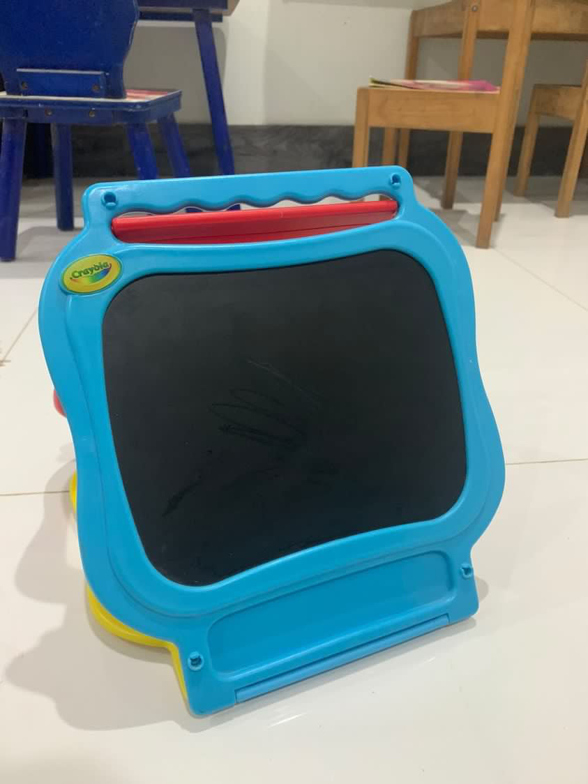 Crayola Multiple Way Table Easel