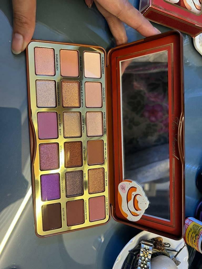 Too Faced Cinnamon Swirl Palette