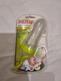 Nuby Squeeze Feeder. 6m+