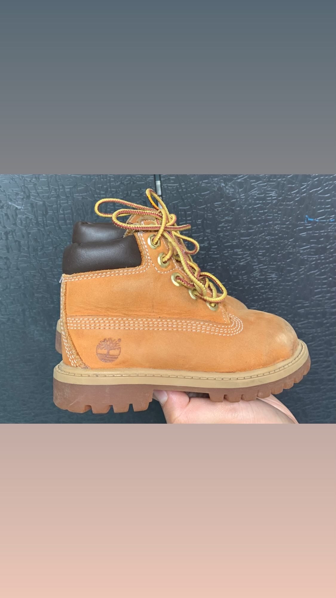 Timberland Boots. Size: 7