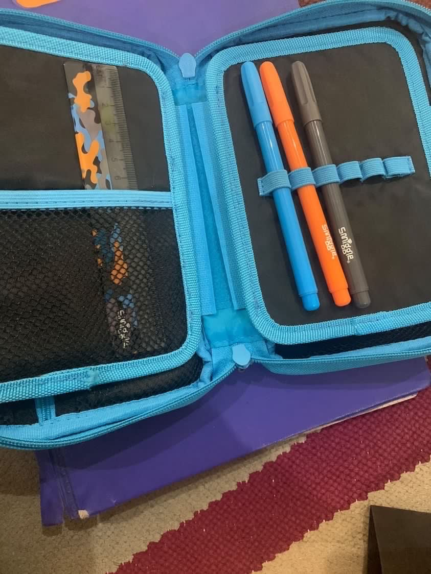 Smiggles Stationary Pouch