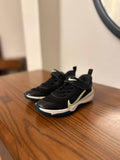 Shoes / Size 11 C / EUR 28