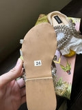 Miasa. Size: 24