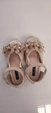 Sandals. Size: 27