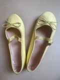 H&M Pumps. Size: 29
