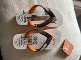 Havianas. Size: 25-26