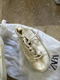 Zara Shoes. Size: EUR 27