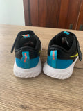 Revolution Sneakers Size: Eu 26