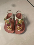 Falls Creek Kids Sandal. Size: 8