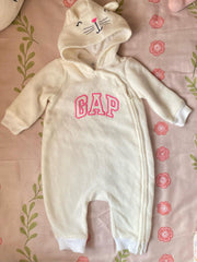 Gap Jumper. Size: 3-6M