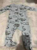 Carter’s Onesie. Size: 6m