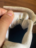 Sneakers. Size: US 6