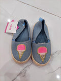 R&B Shoes. Size: 18-24m, EU 23