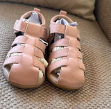H&M pink sandals. Size:Eur 23