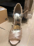 Insignia Heel. Size: 36