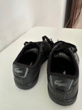 Lacoste. Size: 28