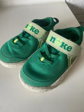 Green Sneakers. Size: 7c