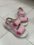 Sandals. Size: 8