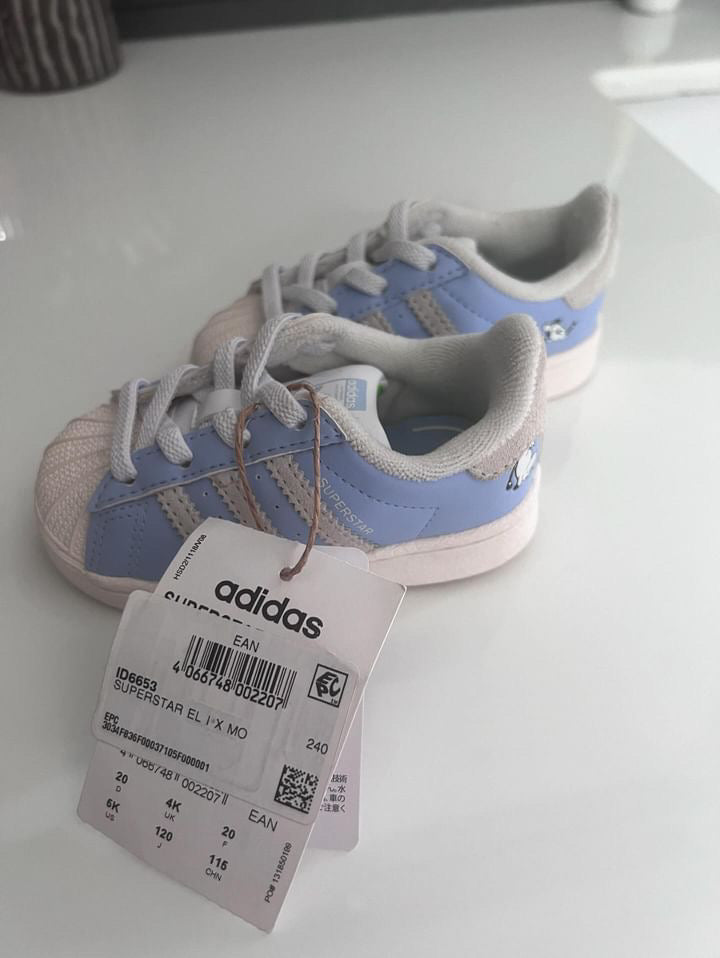 Adidas Shoes. Size UK 4k