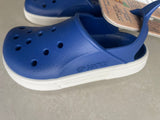 Boatilus Size: 22/23