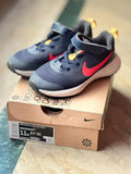 Shoes. Size: 11c