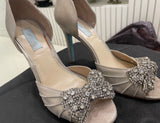 Betsey Johnson Heels. Size: 39