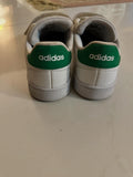 Canvas. Size: US 13.5