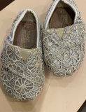 Toms. Size: T4