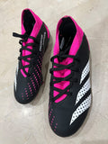 Predator. Size: UK 2