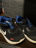 Sneakers Shoes. Size: 8C