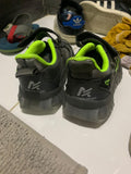 Light Up Shoes. Size: 24