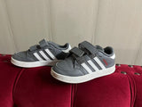 Adidas Grand Court. Size: US 10k- Grey