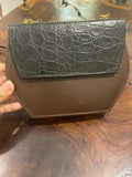 Jafferjees Cross Body. Size: S
