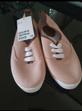 H&M Sneakers. Size: 37