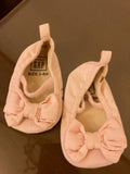 GAP Mary jane Pumps. Size: 3-6m