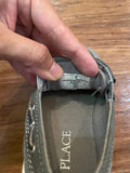 Children’s Place Loafers. Size: 9