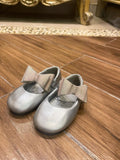 Baby Girl Shoes. Size: 2-3yrs