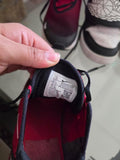 Air Max Shoes / Size 33