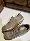 Shoes / Size US 6 / EURO 37
