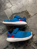 Boy's Shoes / Size EU 22