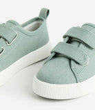 H&M UK Slip On Sneakers / Size 31-32