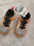 Oshkosh Toddler Shoes / Size 4