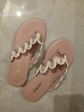 Illume Sandals / Size 30