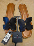 Tommy Hilfiger Flat / Size 10M