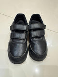 Shoes / Size US 10K