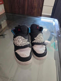 Sky Jordan Shoes / Size 32