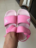 Sandals / Size 32