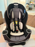Graco Extend2Fit® Convertible Car Seat