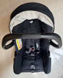 Joie Baby Infant Carrier / From Birth to Approx 1.5yrs